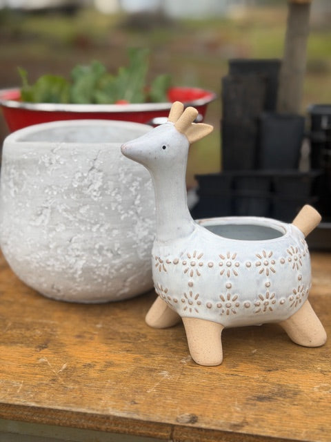 Country Charm Giraffe Planter